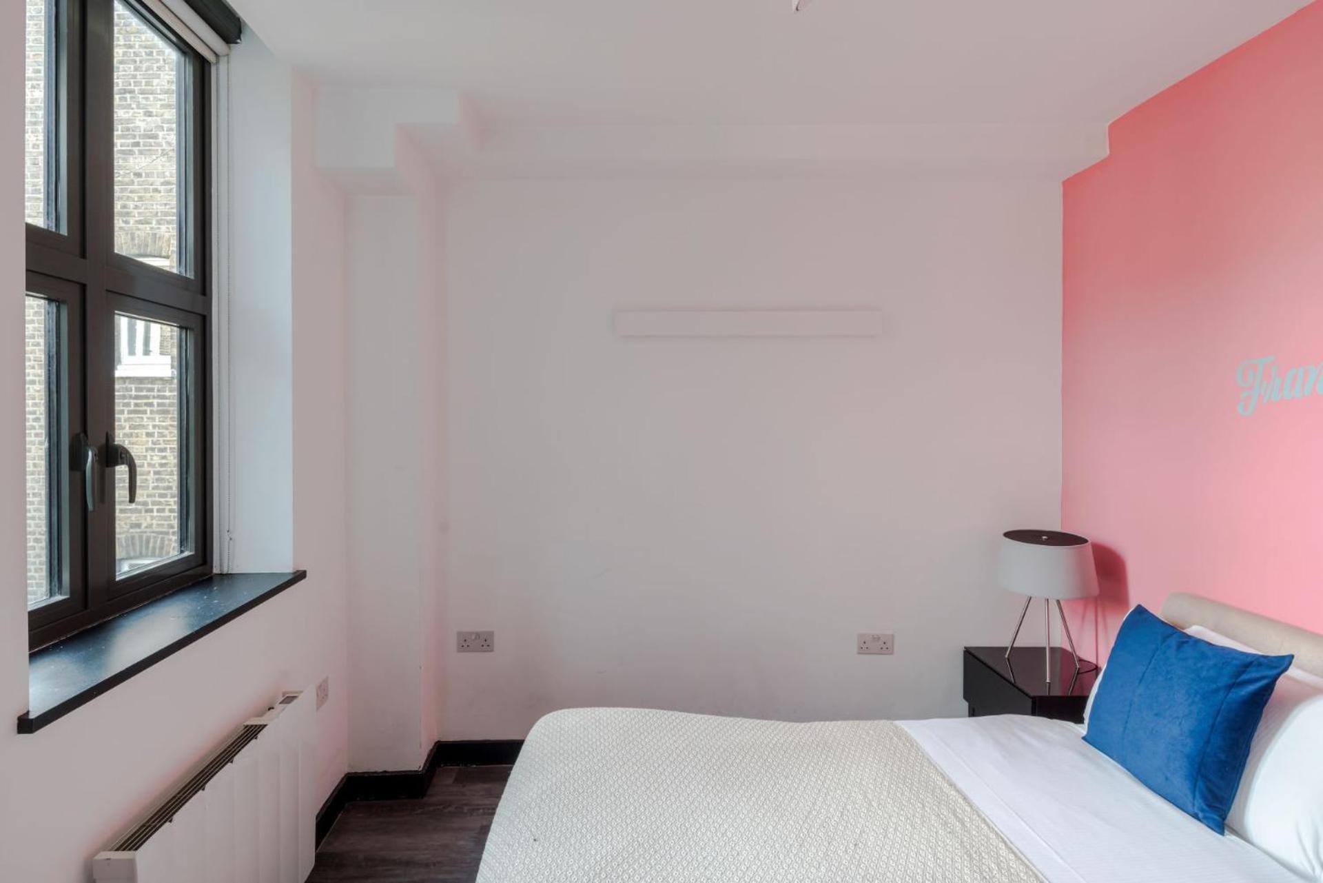 The "Slaycation" Crib - Soho - By Frankie Says Apartamento Londres Exterior foto